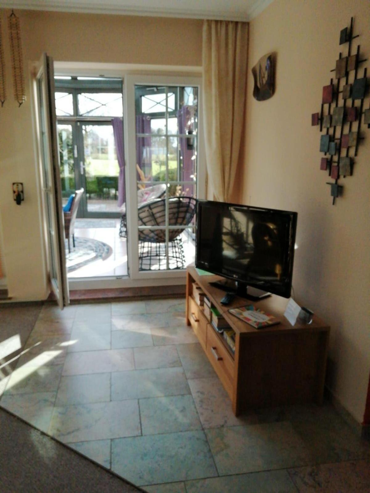 Haus-Schiffer-Ferienwohnung-Lilli Rhauderfehn المظهر الخارجي الصورة